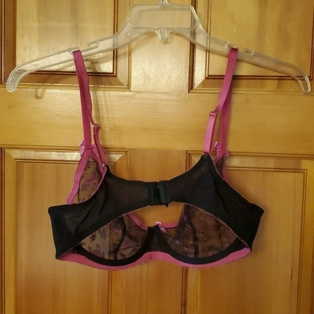 Savage X Fenty Semi Sheer 3D Floral‎ Underwire Pink And Black Bra